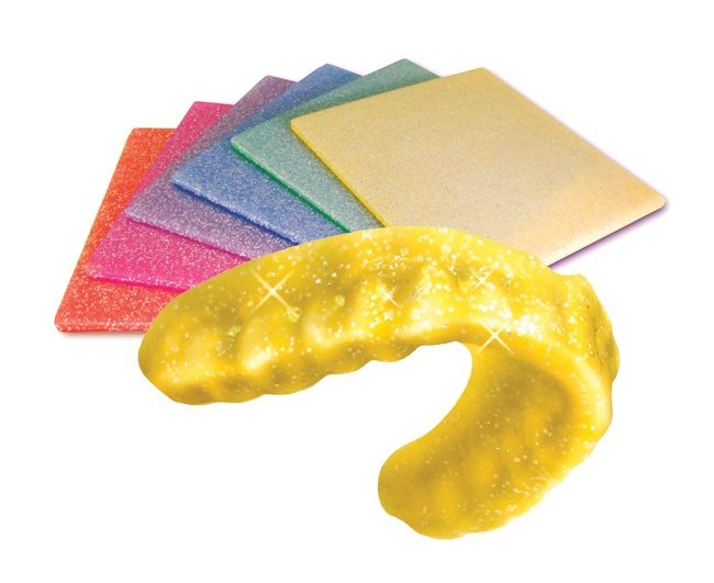 glitter-guard-comp coloured-glittery-mouthguards